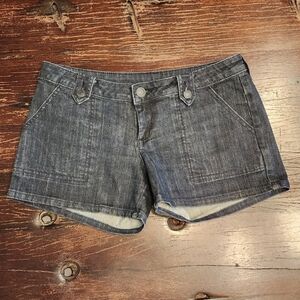 Y2K Low Rise Cargo Pocket Demin Shorts, Buffalo by David Bitton